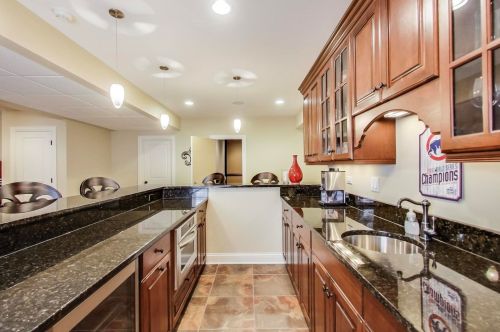 329 Kenmore Ave, Elmhurst IL 60126-3517 exterior