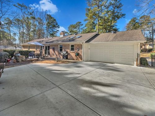 4465 Kings Pt Cir, Atlanta GA 30338-5918 exterior