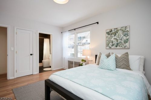 168 Forest Hill Rd, Town Center NJ  07052-3958 exterior