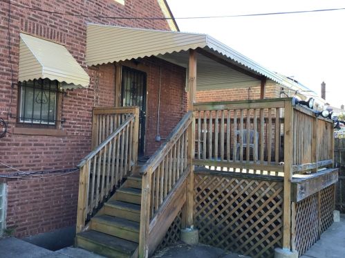 10318 Eberhart Ave, Chicago IL 60637-2484 exterior