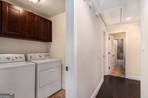 1400 Knob Hill Ct, Atlanta GA 30329-3205 exterior