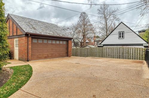 532 Midvale Ave, Saint Louis MO 63130-4148 exterior