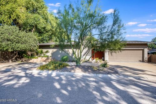 6121 3rd St, Phoenix, AZ 85012-1215