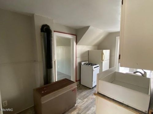 916 Jennette, Grand Rapids MI 49504-4143 exterior