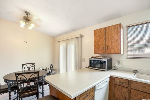 7218 Christalee Ct, Taylorsville UT 84084-7415 exterior