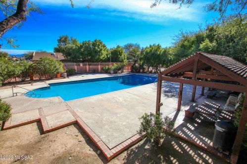 254 Melridge St, Tucson AZ  85706-3352 exterior