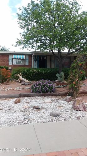1641 Cloverland Ave, Tucson AZ  85711-5842 exterior
