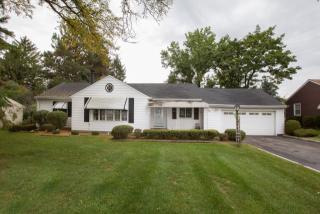 15142 Drake Rd, Cleveland, OH 44136-7944