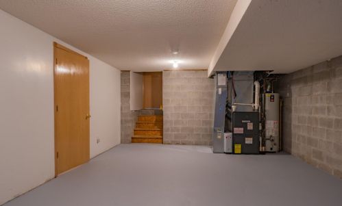 3470 Polonaise Dr, Meskegon MI 49442-1775 exterior