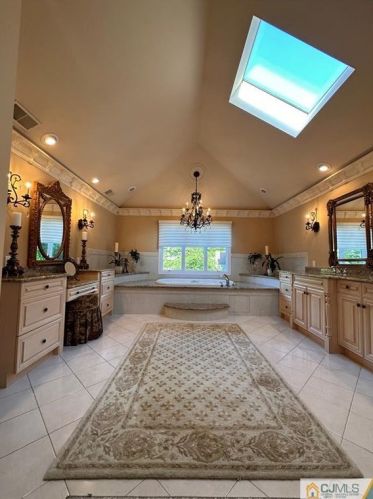 21 Southfield Rd, Edison NJ 08820-3141 exterior