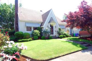 2626 32nd Ct, Portland, OR 97212-3622