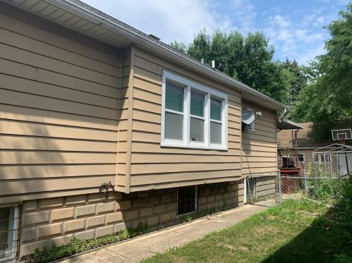 13845 Dearborn St, Chicago IL  60827-2069 exterior