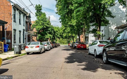 3 Walnut St, Pottstown PA 19464-5418 exterior