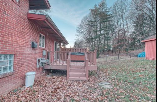 622 Fort Couch Rd, Pittsburgh PA 15241-2070 exterior