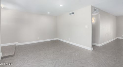 10838 38 St, Phoenix AZ 85018-5830 exterior