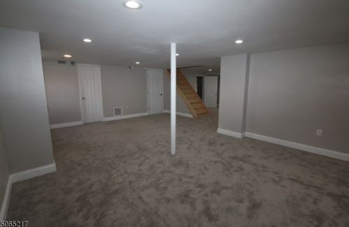 3 Crestwood Dr, Dover NJ  07869-3101 exterior