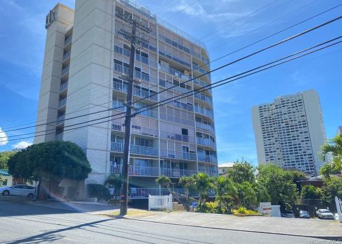 1687 Pensacola St, Honolulu HI  96822-2614 exterior