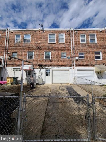 8657 Jackson St, Philadelphia, PA 19136-2147