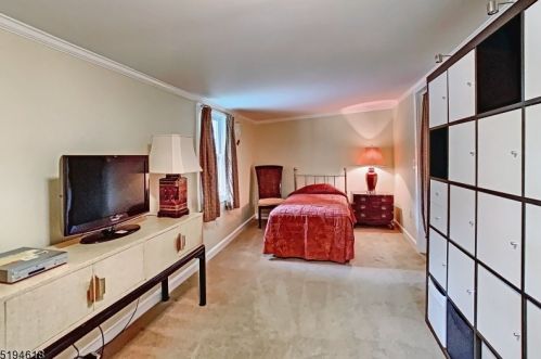 22 Cedar Lk, Parsippany NJ 07834-1805 exterior