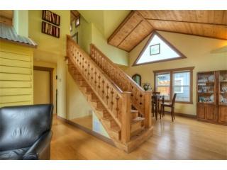 5611 1st Ave, Seattle WA  98108-2404 exterior