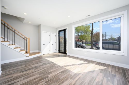 3224 Shields Ave, Chicago IL 60616-3602 exterior