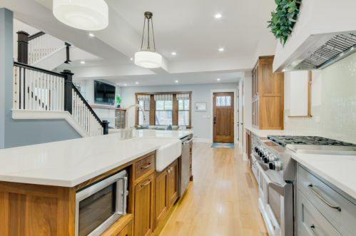 4727 Artesian Ave, Chicago IL 60645-5302 exterior