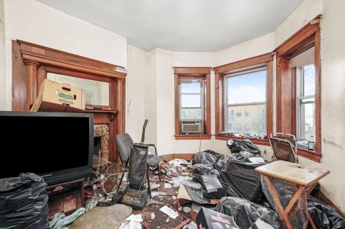 1918 Kedzie Ave, Chicago IL 60805-1646 exterior