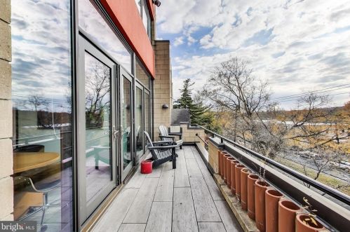 5171 Macarthur Blvd, Washington DC 20016-3315 exterior