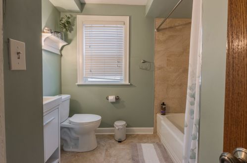 6424 Keeler Ave, Chicago IL 60652-3614 exterior