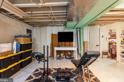 457 Glendale Ave, Glen Burnie MD 21061-1925 exterior