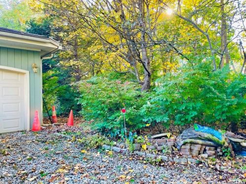 95 Covington Dr, Milford CT 06461-1804 exterior