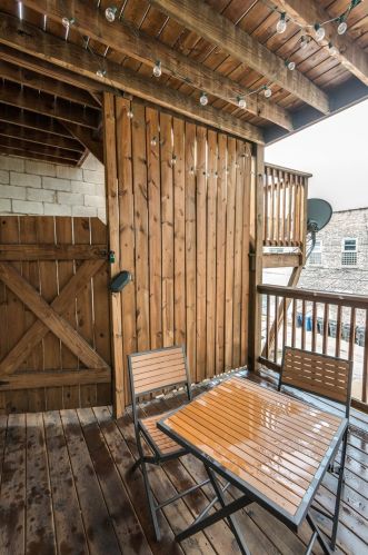 1534 Bosworth Ave, Chicago IL  60642-7012 exterior