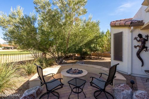 1094 Night Heron Dr, Green Valley AZ 85614-6016 exterior