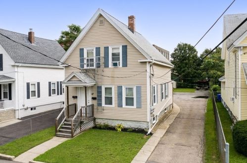 47 Cottage St, Taunton MA 02780-1654 exterior