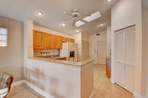 9783 Harbour Lk Cir, Boynton Beach FL 33437-3815 exterior