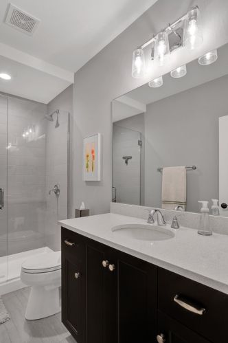 292 Fremont Ave, Elmhurst IL 60126-2200 exterior