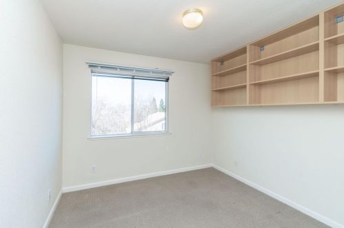 1375 Kerslake Cir, Folsom CA 95630-8460 exterior