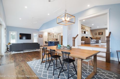 30 Cardinal Rd, Middletown NJ 07748-3262 exterior