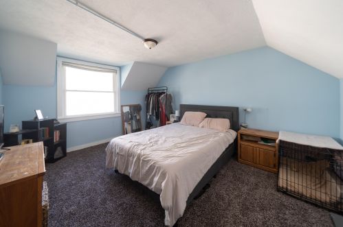 743 Bates St, Grand Rapids MI 49506-2615 exterior