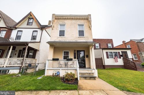 1253 12th St, Chester, PA 19022-1347