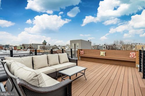 1513 Iseminger St, Philadelphia PA  19147-6215 exterior