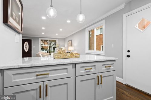 5150 8 St, Washington DC 20011-4022 exterior