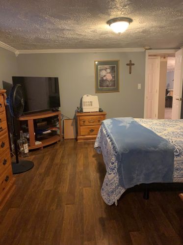 90 Redwood Ave, Concord NH 03301-3519 exterior