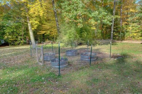 128 Tobacco St, Exeter CT 06249-1626 exterior