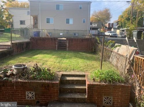 204 53rd St, Washington DC  20019-6618 exterior