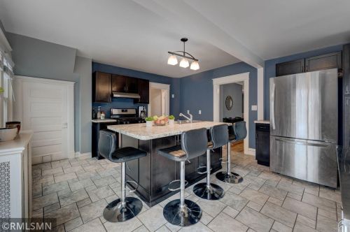 1025 Jameson St, Saint Paul MN 55103-1445 exterior