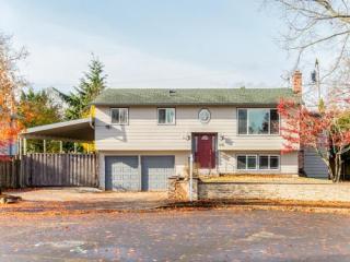 1235 194th Ct, Portland OR  97230-7725 exterior