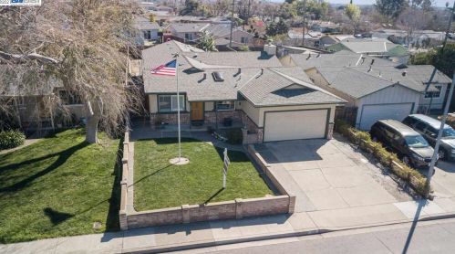 432 Greathouse Dr, Milpitas, CA 95035-2817