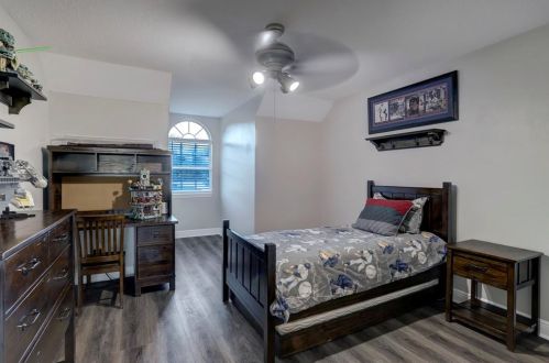 114 Leah Dr, Montgomery TX 77316-6818 exterior