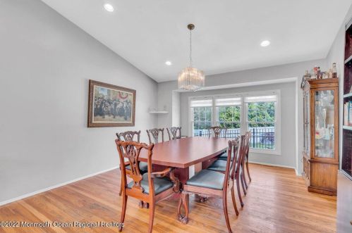 28 Linda Dr, Jackson Twp NJ 08527-5026 exterior